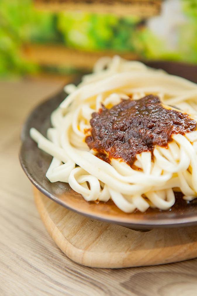 山藥手打麵(招牌雙醬炸醬+麻醬口味) Handmade Yam Noodles (Soybean Paste and Sesame Sauce Flavour)